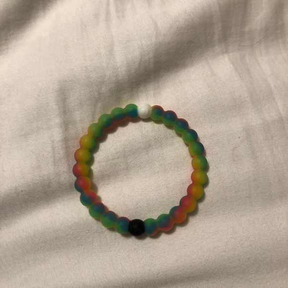 Make-A-Wish Lokai bracelet - Picture 2 of 2